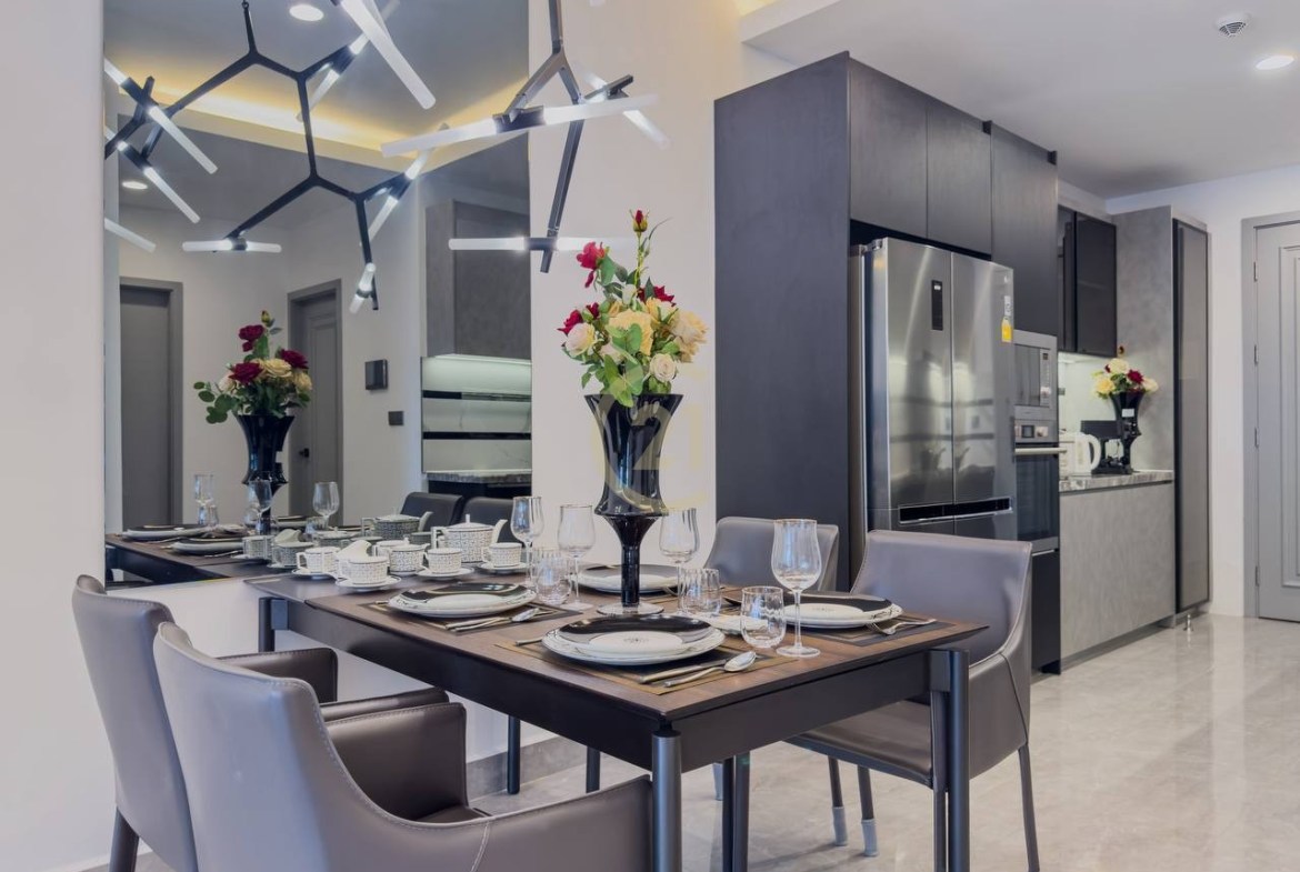 ELEGANT TWO BEDROOM FOR RENT-HEART OF BKK1