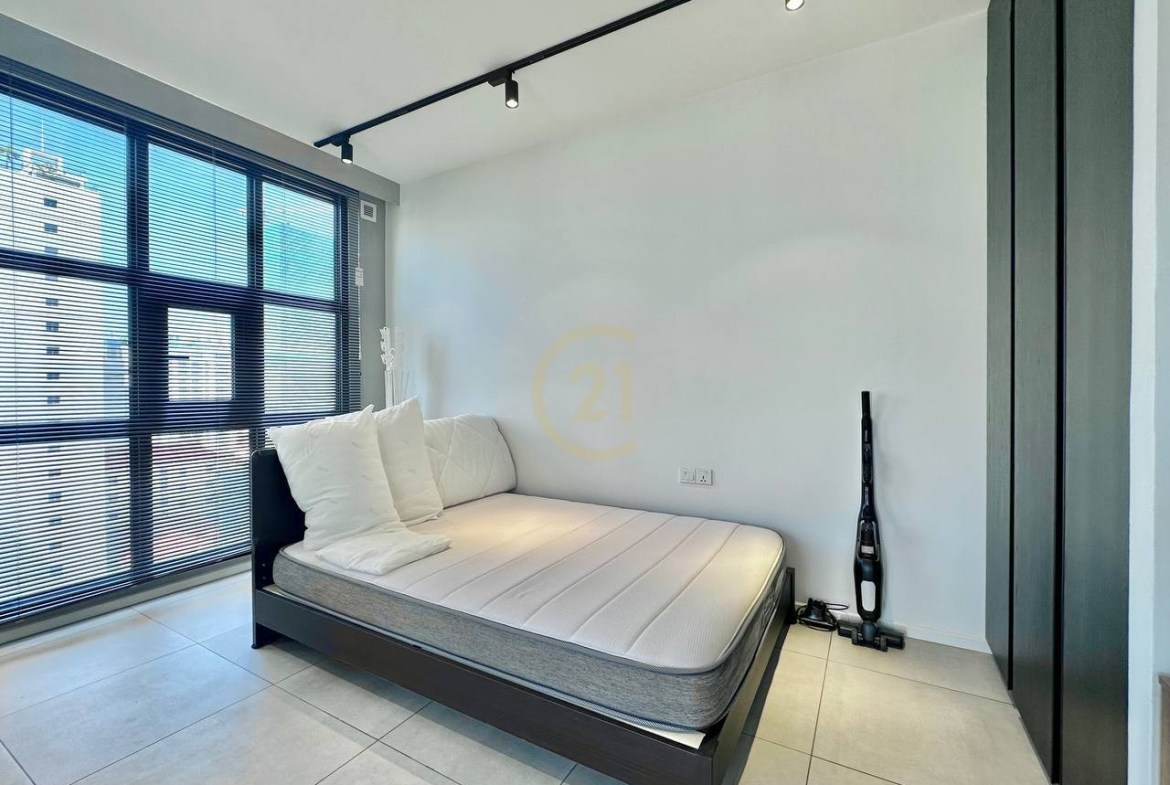 WESTERN STUDIO ROOM FOR RENT-BKK1