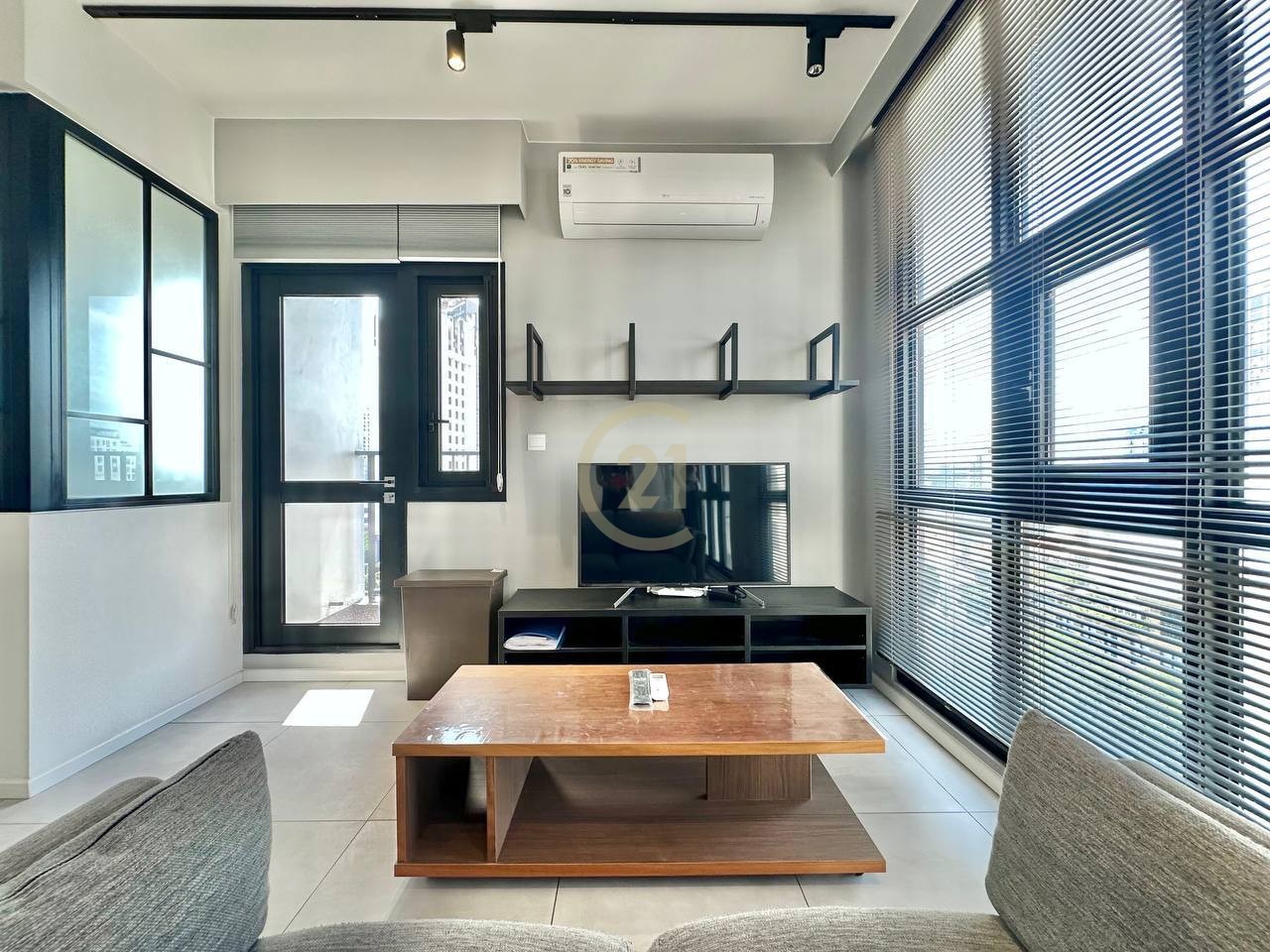 WESTERN STUDIO ROOM FOR RENT-BKK1