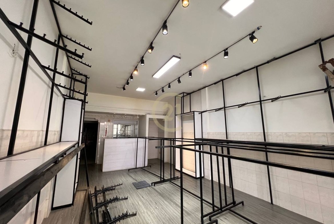 Shop House For Rent At Toul Tompong