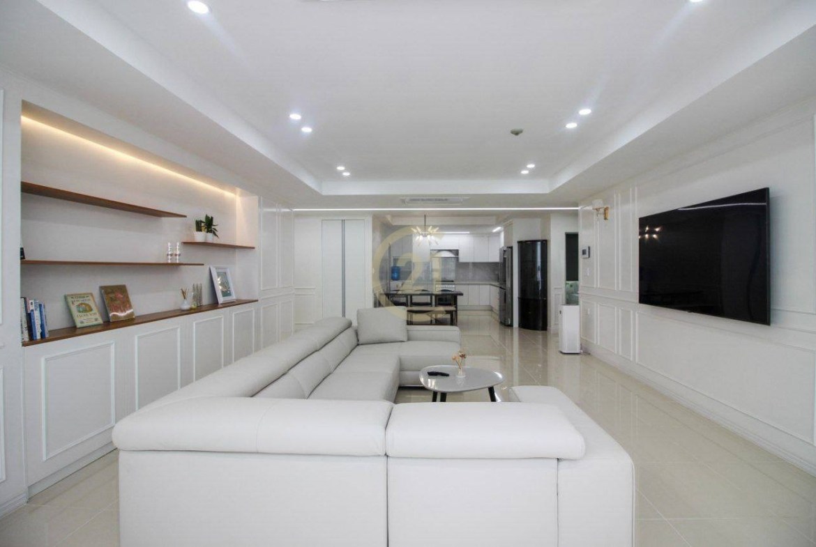 ELEGANT FOUR BEDROOM FOR RENT-TOUL KORK