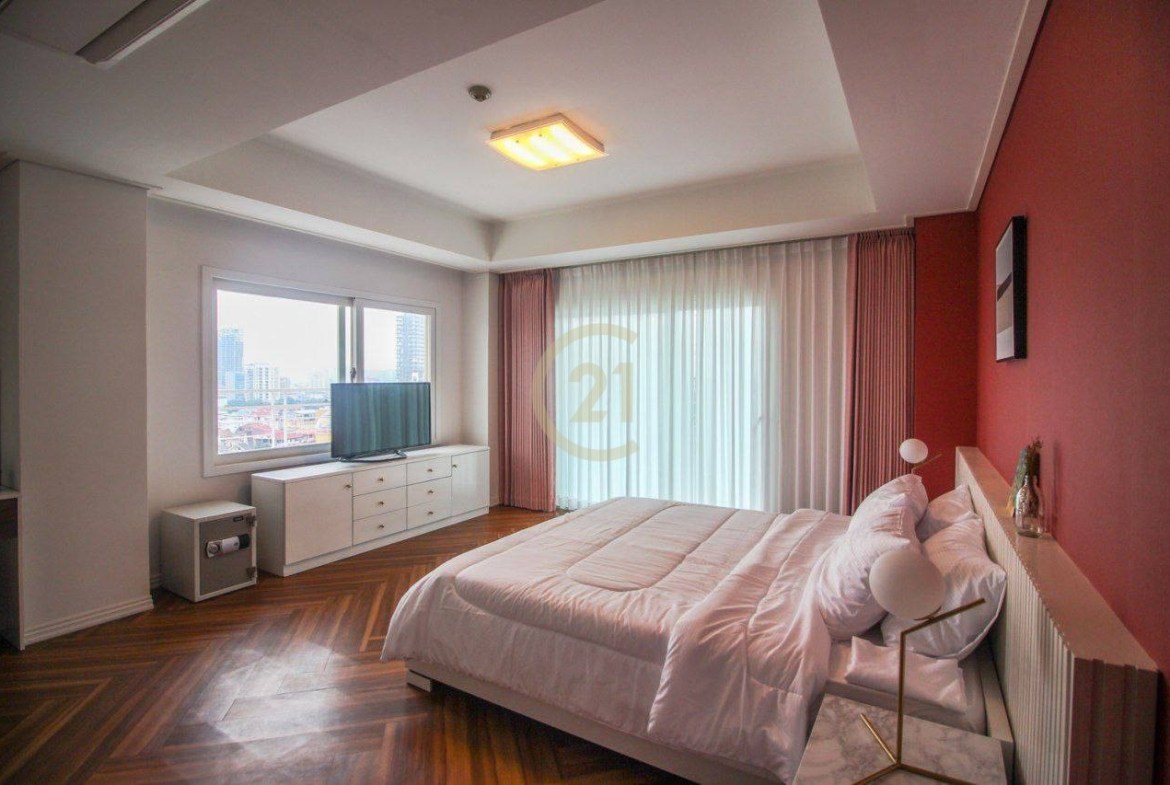 ELEGANT FOUR BEDROOM FOR RENT-TOUL KORK