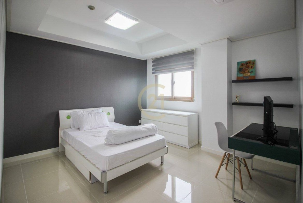 ELEGANT FOUR BEDROOM FOR RENT-TOUL KORK