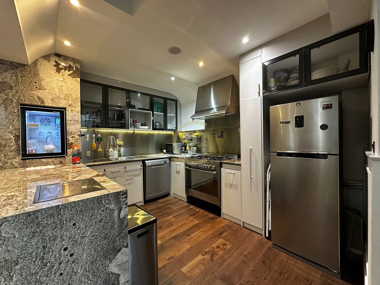 photo_2025-07-17_10-01-17 WESTERN TOWN HOUSE FOR SALE URGENTLY-SEN SOK