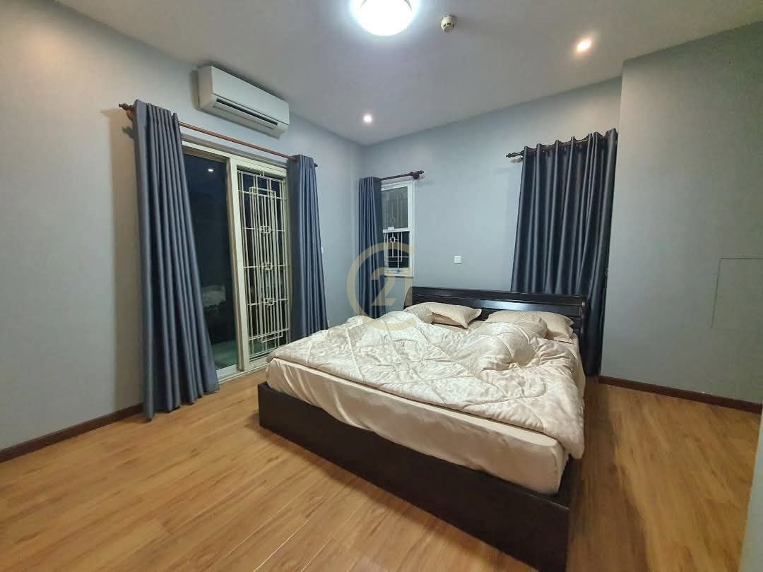 4 Bedroom For Rent At Toul Tompong