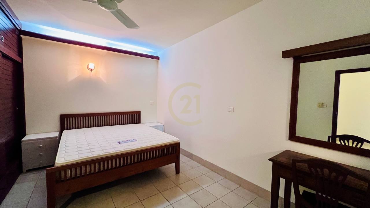 WESTERN THREE BEDROOM FOR RENT-BKK1