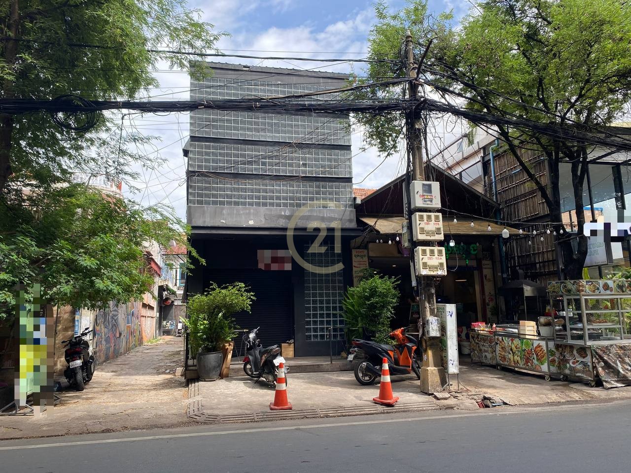Spacious Shophouse for Rent in Chakto Mukh, Daun Penh | 138sqm | $2,000/Month