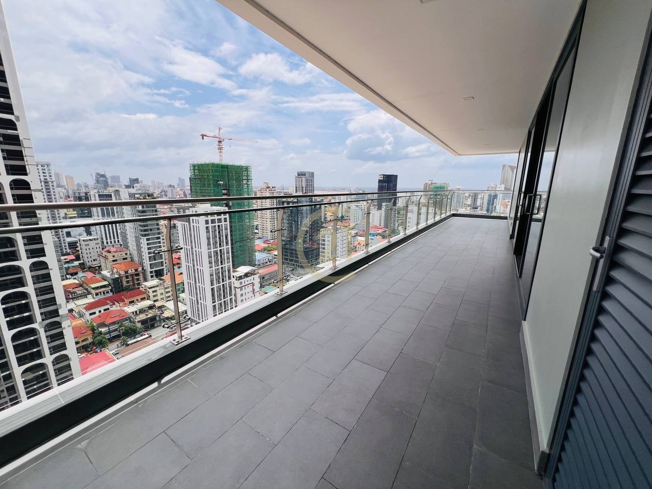 Luxury 2BR For Rent At BKK1