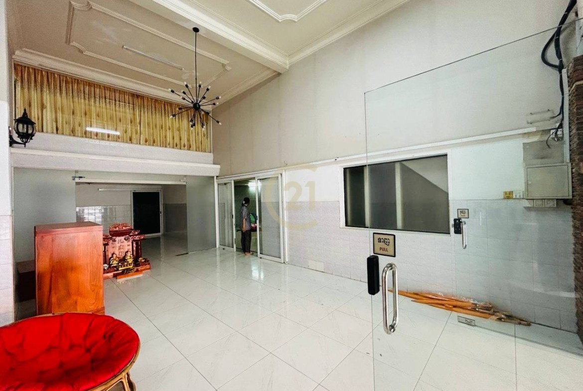 Shophouse For Rent At Toul Tompong