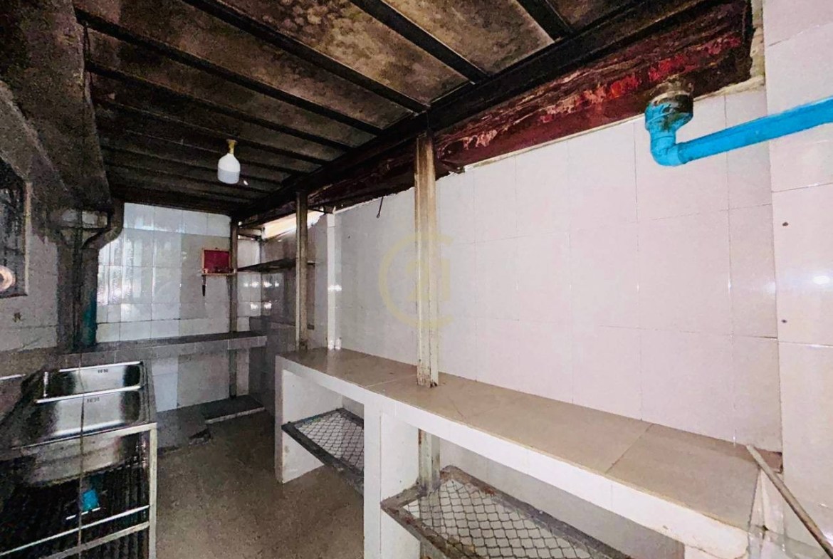 Shophouse For Rent At Toul Tompong