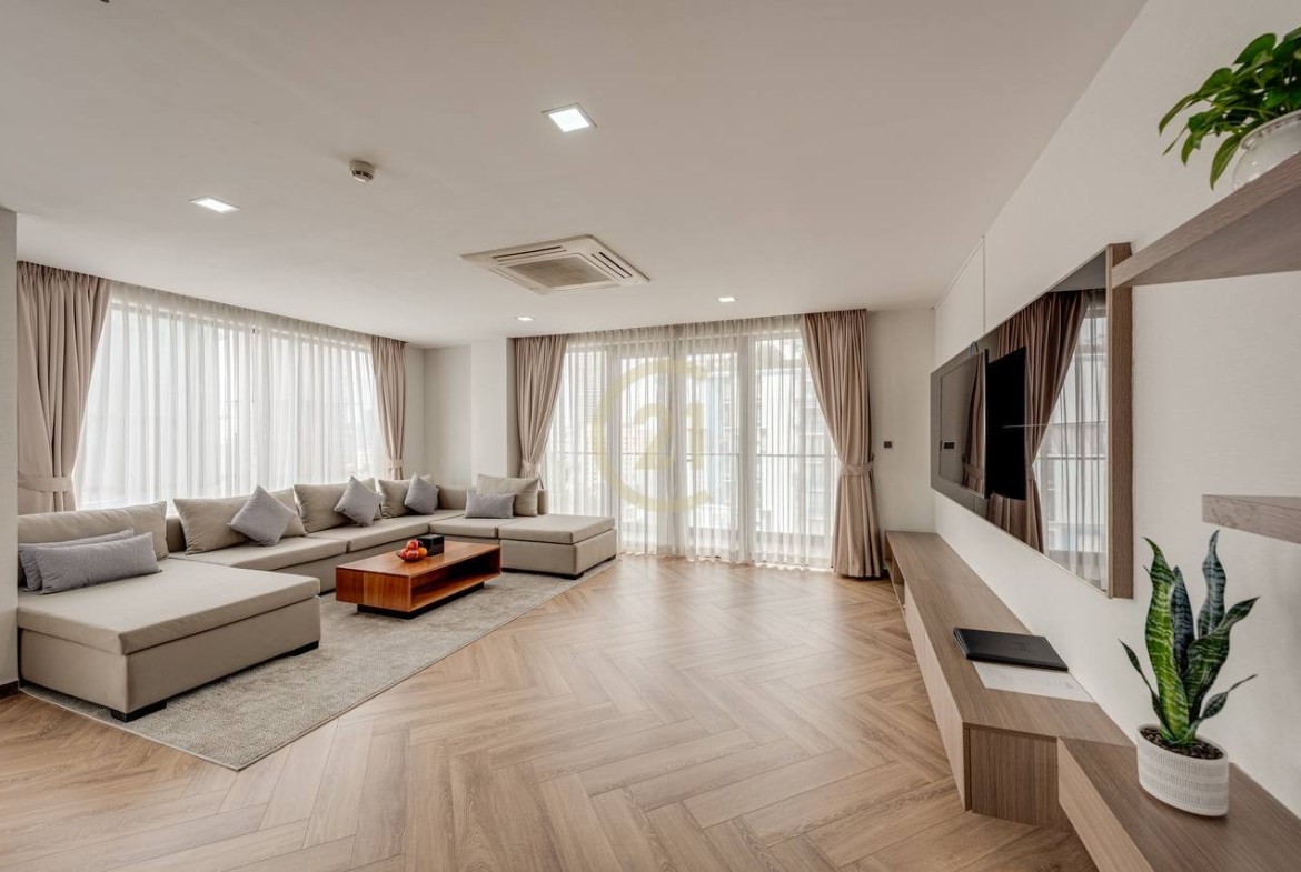 ELEGANCE THREE BEDROOM FOR RENT-BKK1