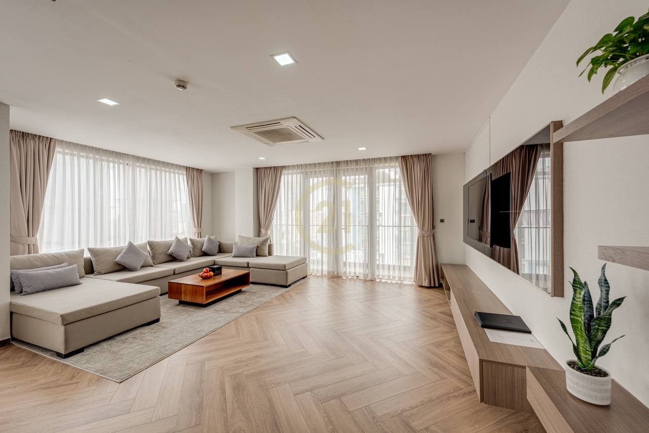 ELEGANCE THREE BEDROOM FOR RENT-BKK1