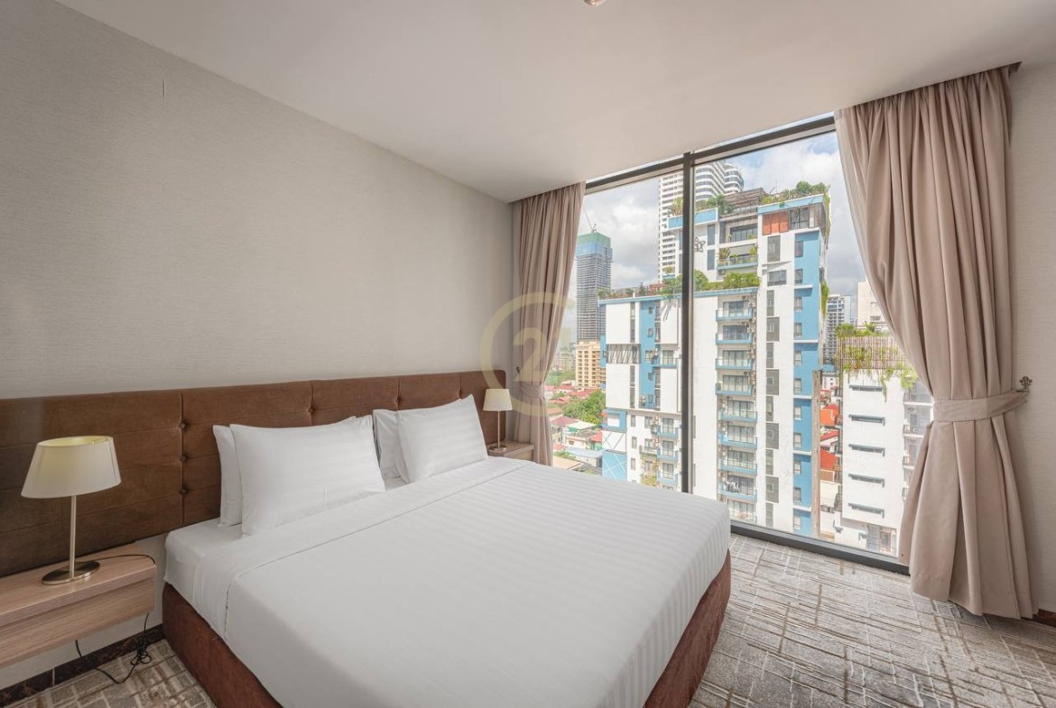 ELEGANCE THREE BEDROOM FOR RENT-BKK1