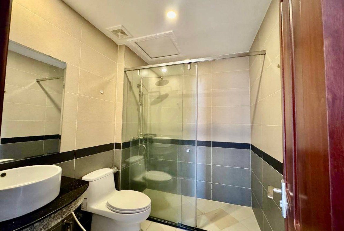 PRECIOUS TWO BEDROOM FOR RENT-OLYMPIC