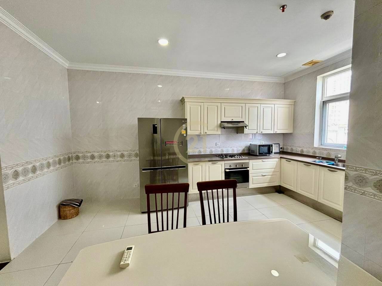 SPECIOUS THREE BEDROOM FOR RENT-BKK1