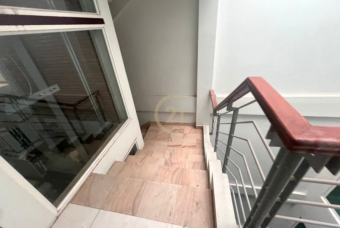 Nice Building For Rent At Daun Penh