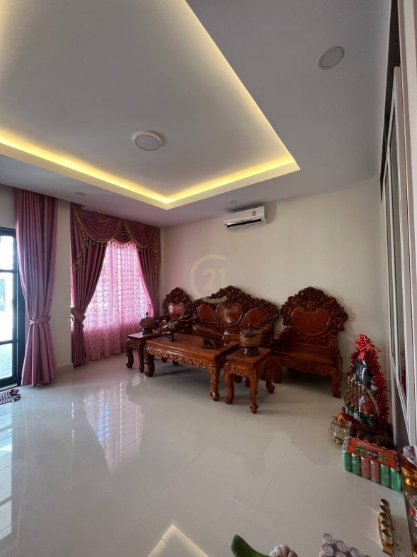 Villa LA 4 Bedroom For Rent at Peng Hout Boeng Snor