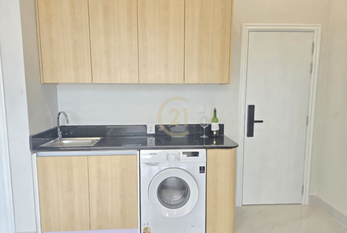 Loft-Style 1Bedroom Apartment for Rent | Toul Tompoung (Russian Market Area)