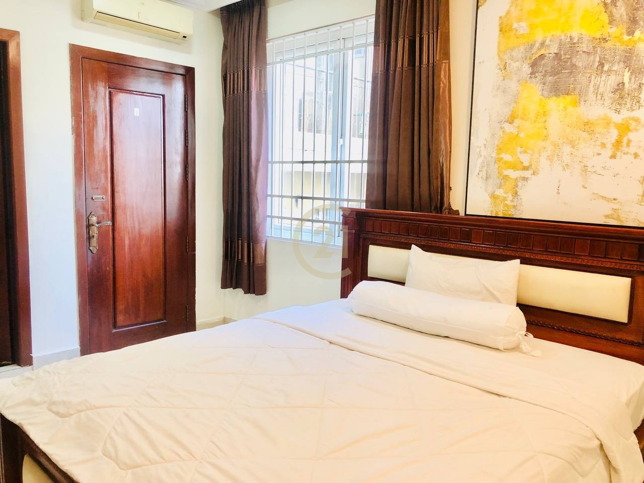 Western One Bedroom For Rent At Russian Market