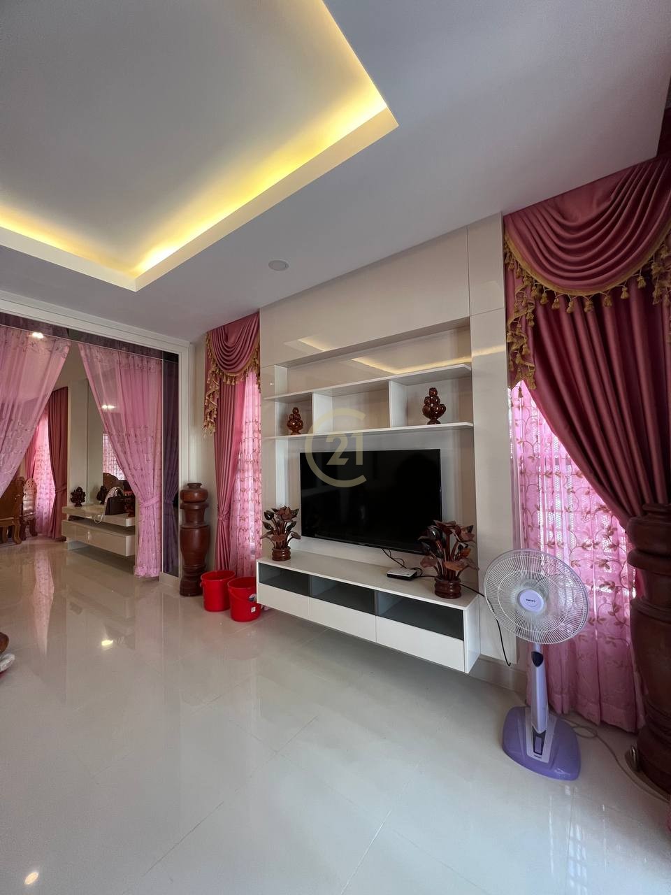 Villa LA 4 Bedroom For Rent at Peng Hout Boeng Snor