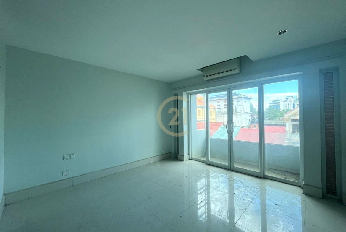 Nice Building For Rent At Daun Penh