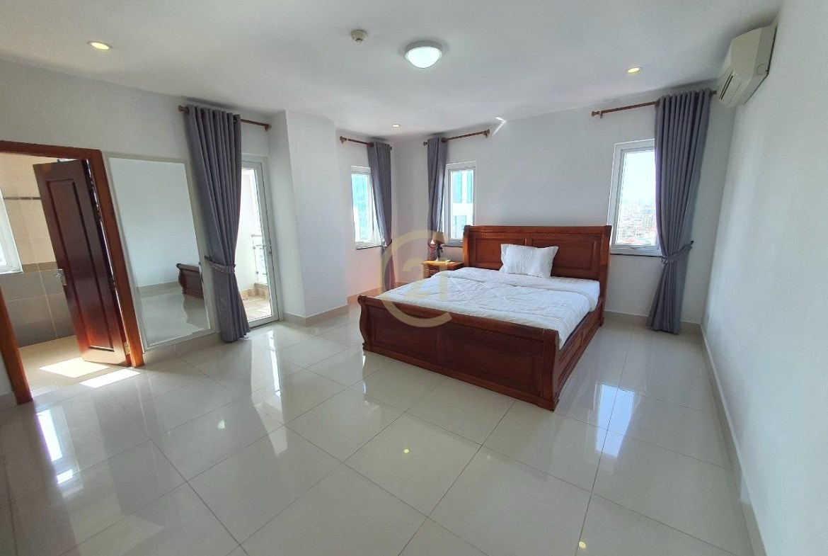 4 Bedroom Apartment for Rent At 7 Makara