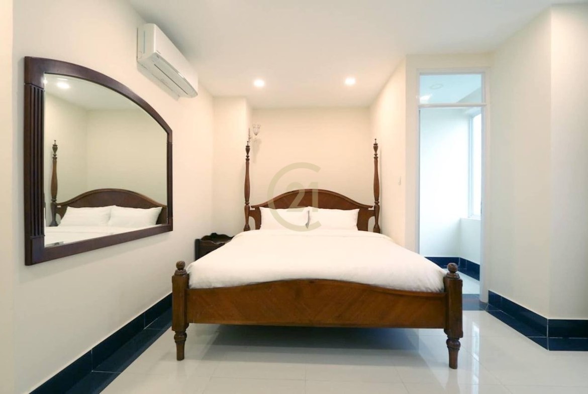 Cozy Three Bedroom For Rent At BKK1