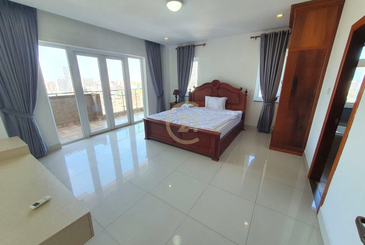 4 Bedroom Apartment for Rent At 7 Makara
