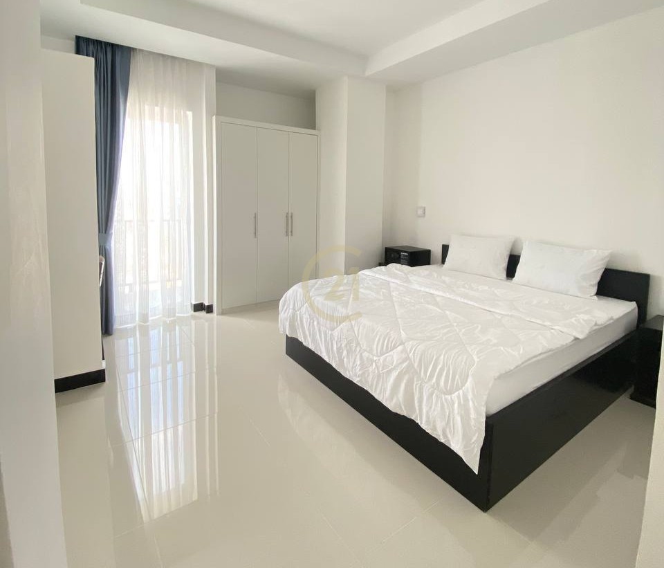 Luxury One Bedroom for rent at Tonle Bassac