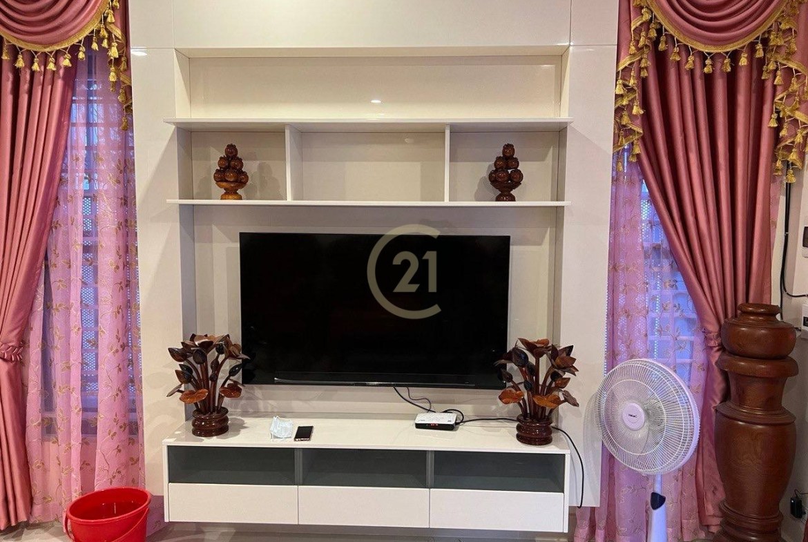 Villa LA 4 Bedroom For Rent at Peng Hout Boeng Snor