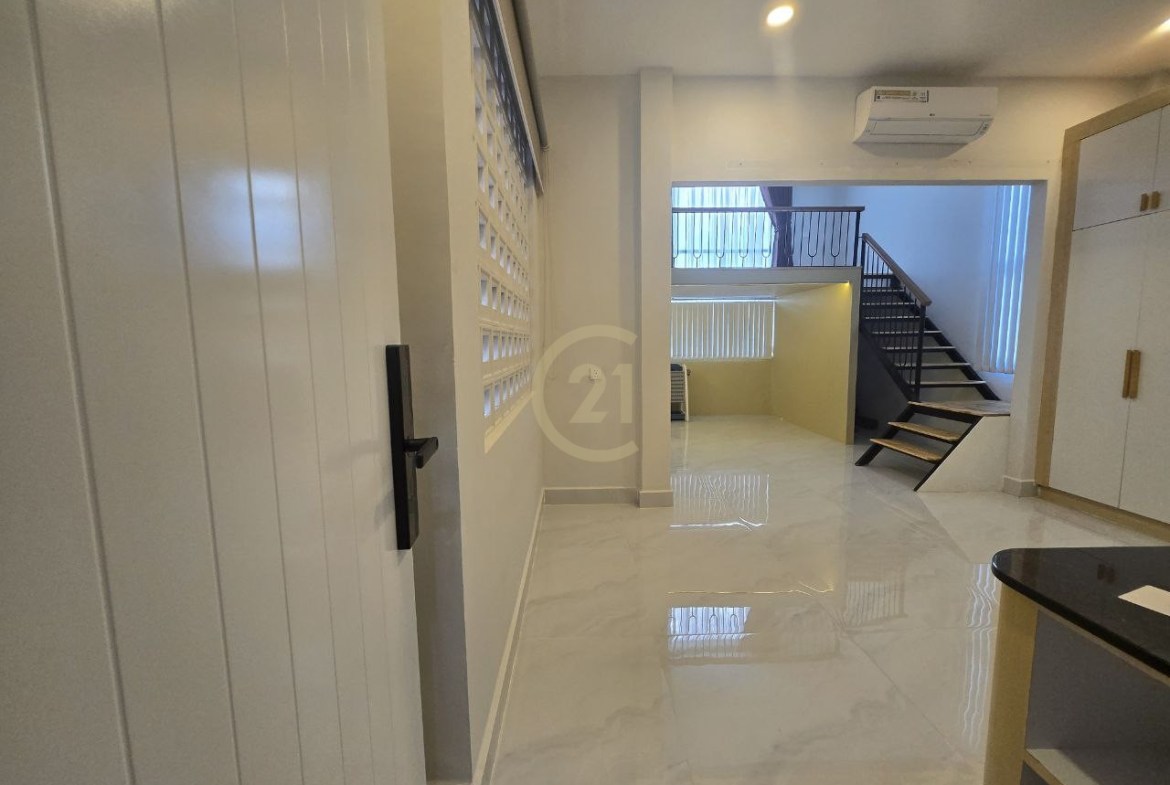 Loft-Style 1Bedroom Apartment for Rent | Toul Tompoung (Russian Market Area)