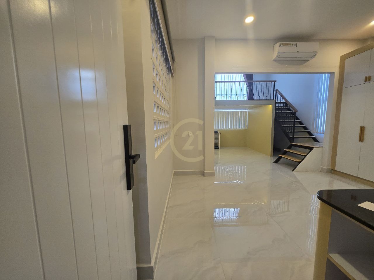 Loft-Style 1Bedroom Apartment for Rent | Toul Tompoung (Russian Market Area)