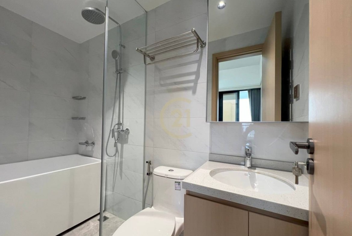 Brand New 2 Bedroom For Rent at Le Conde BKK1