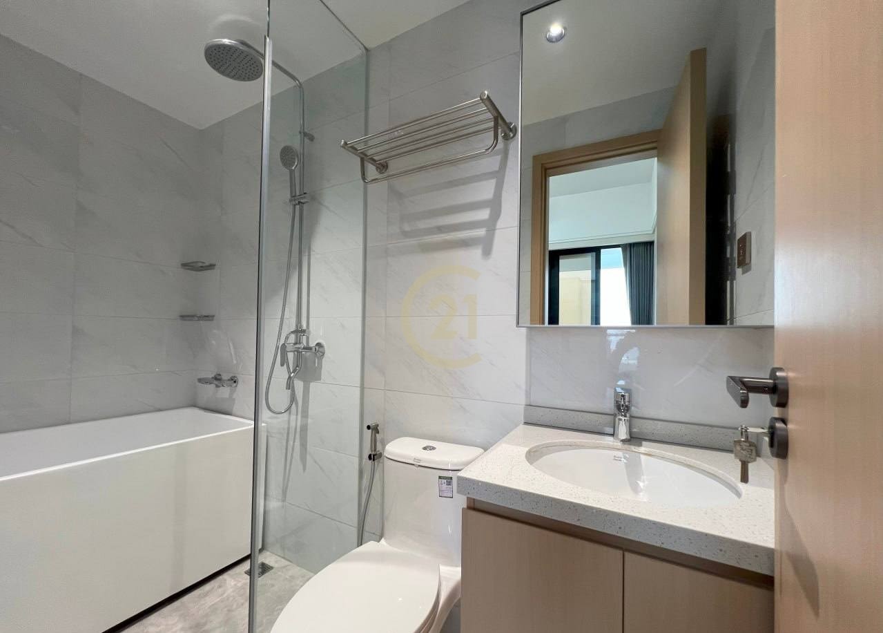 Brand New 2 Bedroom For Rent at Le Conde BKK1