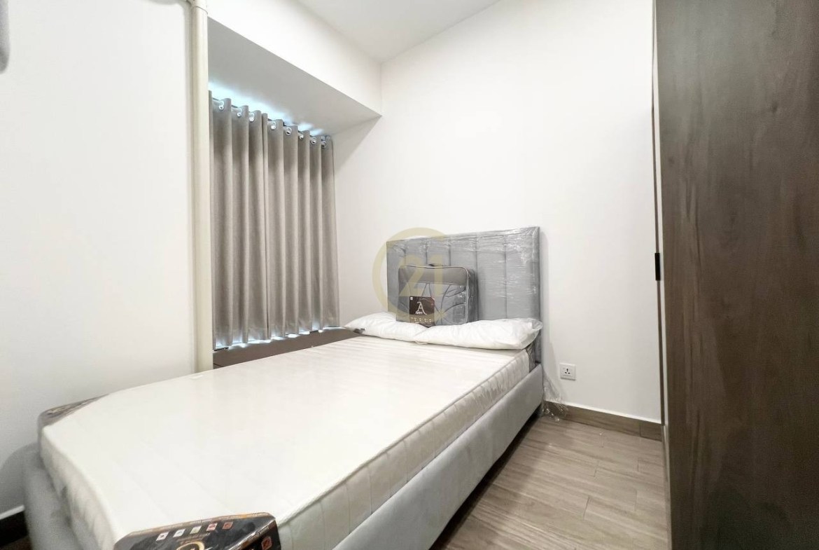 New Condo 2 Bedroom For Rent at Urban Phase 2