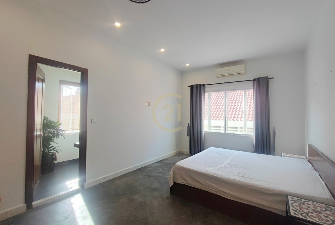 COZY THREE BEDROOM FOR RENT-TONLE BASSAC