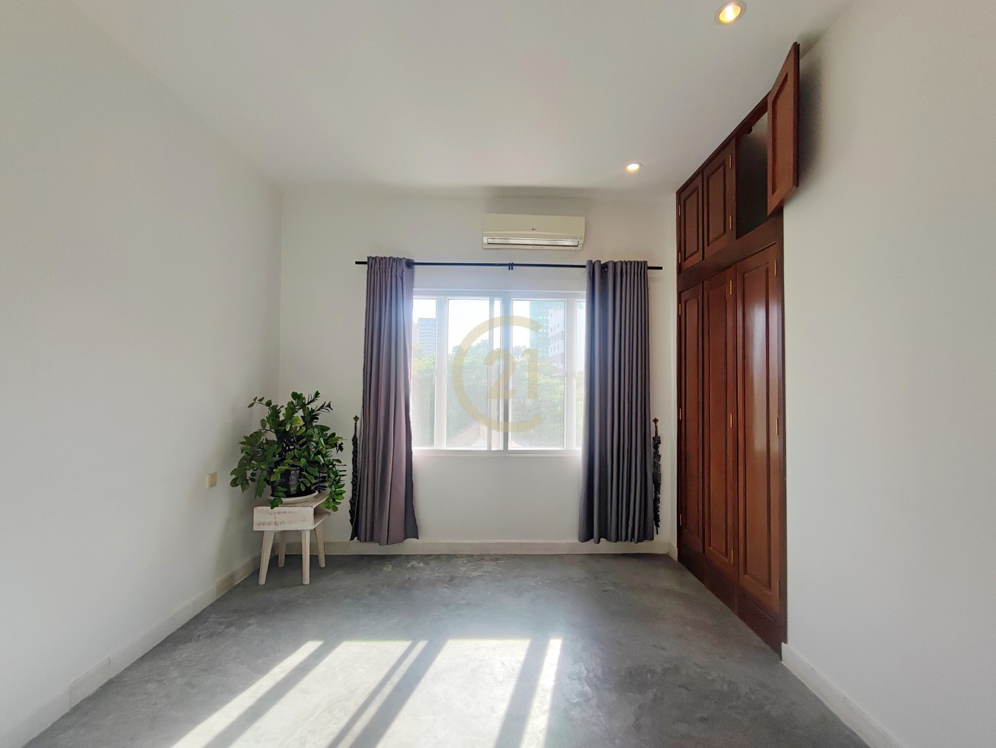 COZY THREE BEDROOM FOR RENT-TONLE BASSAC