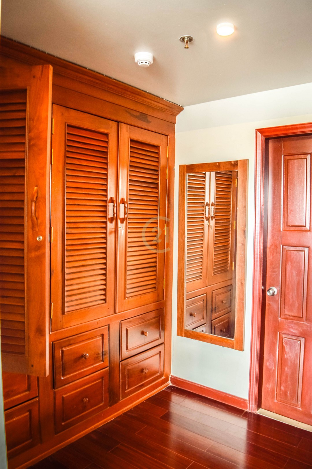WOODEN PENTHOUSE FOR RENT-DAUN PENH