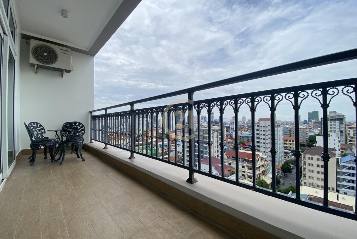 FANCY THREE BEDROOM FOR RENT-RUSSIAN MARKET