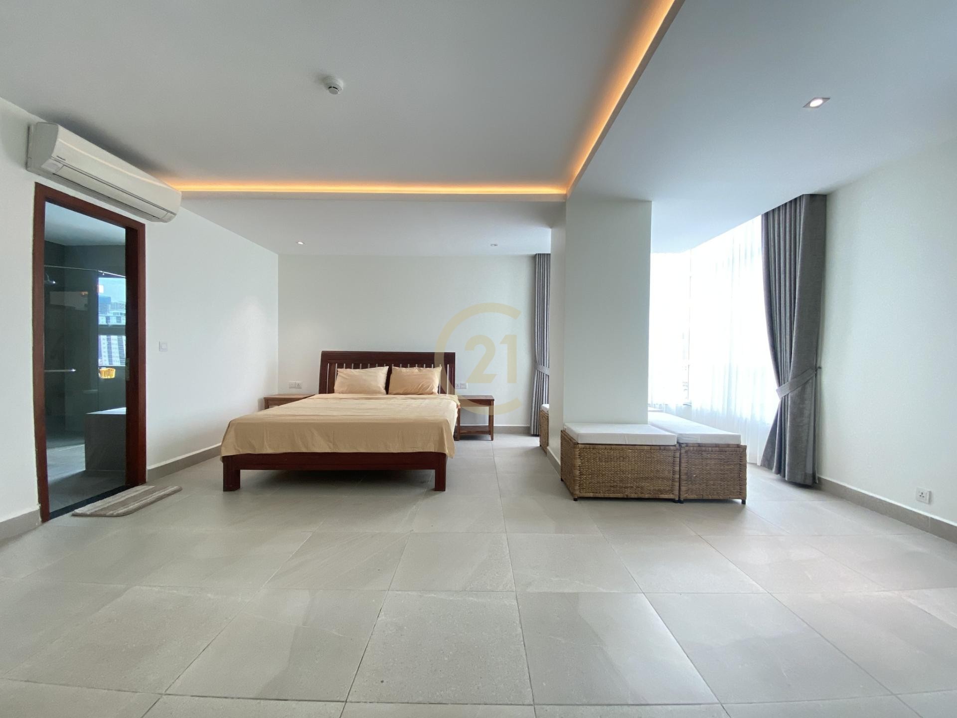 FANCY THREE BEDROOM FOR RENT-RUSSIAN MARKET