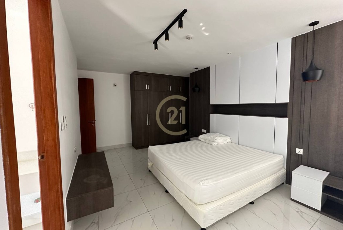 PREMIUM FOUR BEDROOM FOR RENT-BKK1