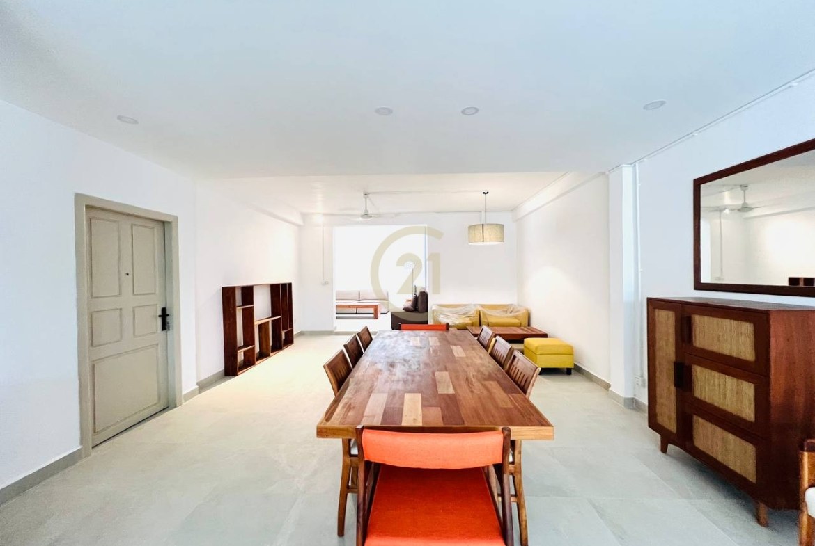 VINTAGE FOUR BEDROOM FOR RENT-TONLE BASSAC
