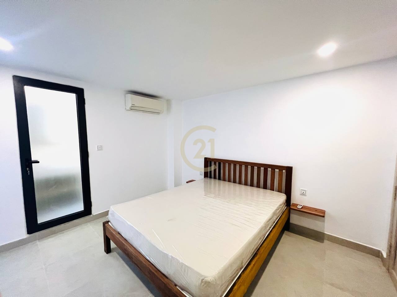 511067010_714944184608887_5595676636689312460_n VINTAGE FOUR BEDROOM FOR RENT-TONLE BASSAC