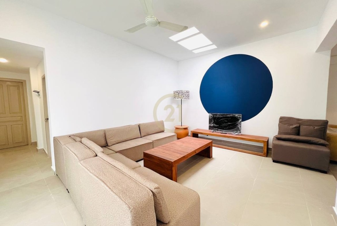 VINTAGE FOUR BEDROOM FOR RENT-TONLE BASSAC