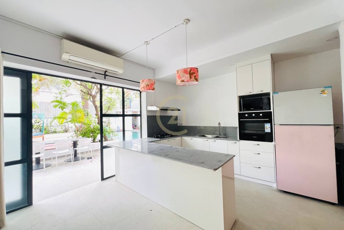 VINTAGE FOUR BEDROOM FOR RENT-TONLE BASSAC