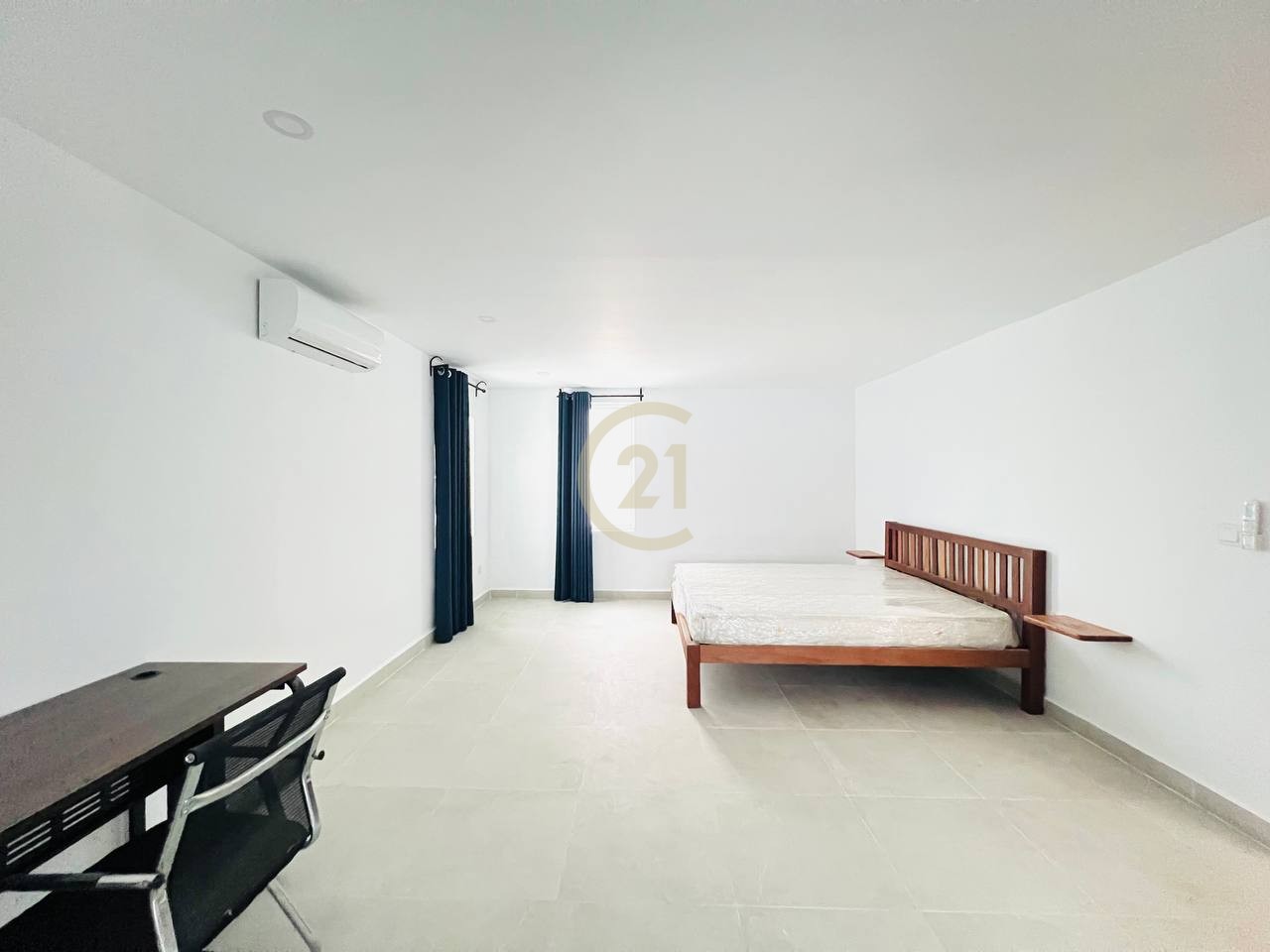 512787422_714944347942204_8955694015879985971_n VINTAGE FOUR BEDROOM FOR RENT-TONLE BASSAC
