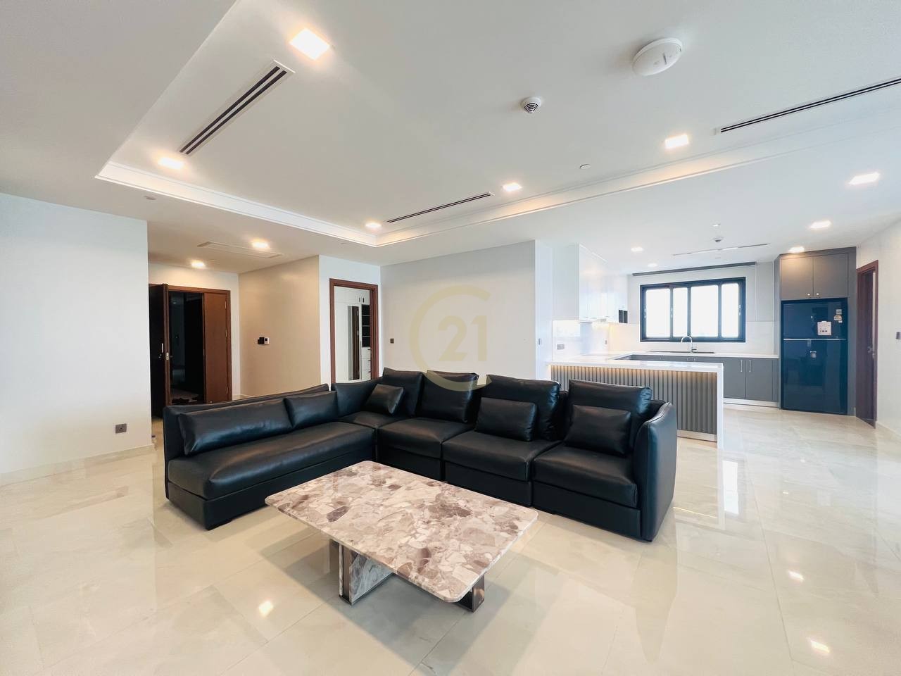 514421162_721729033930402_489289367689204639_n PREMIUM TWO BEDROOM FOR RENT-BKK1