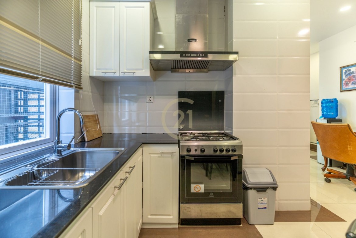 WESTERN ONE BEDROOM FOR RENT-BKK1