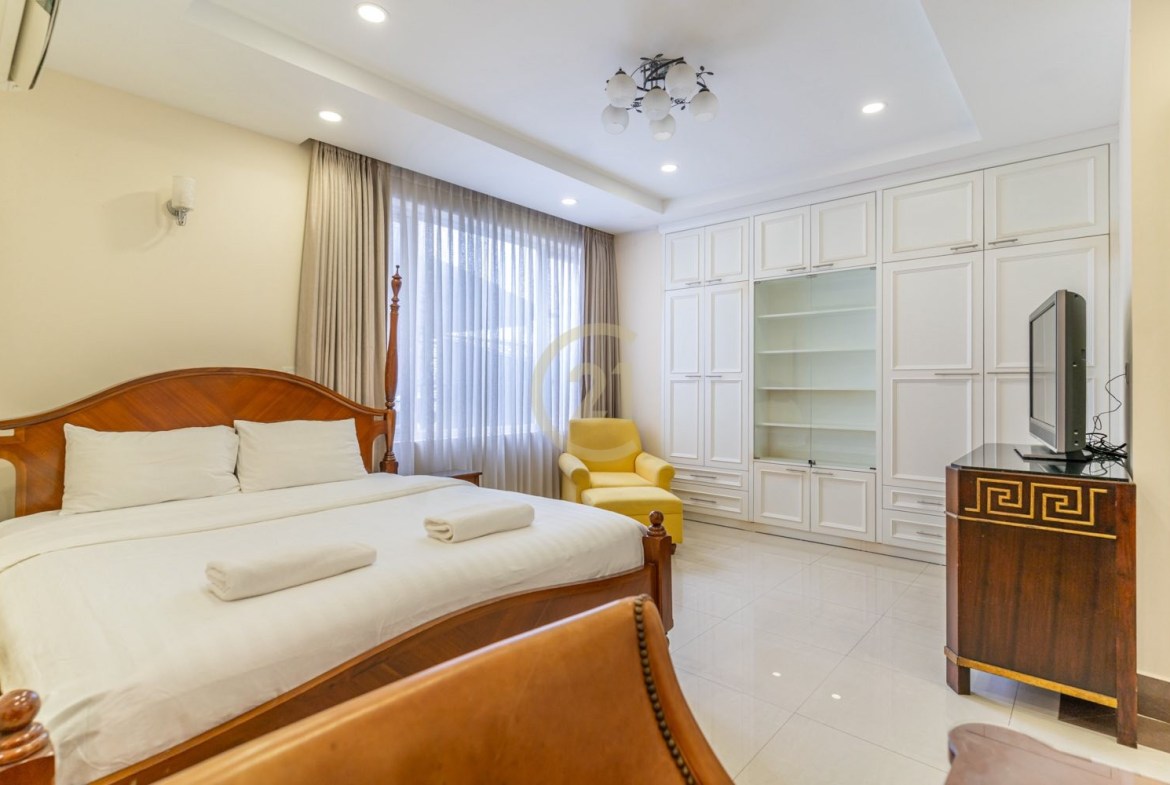WESTERN ONE BEDROOM FOR RENT-BKK1