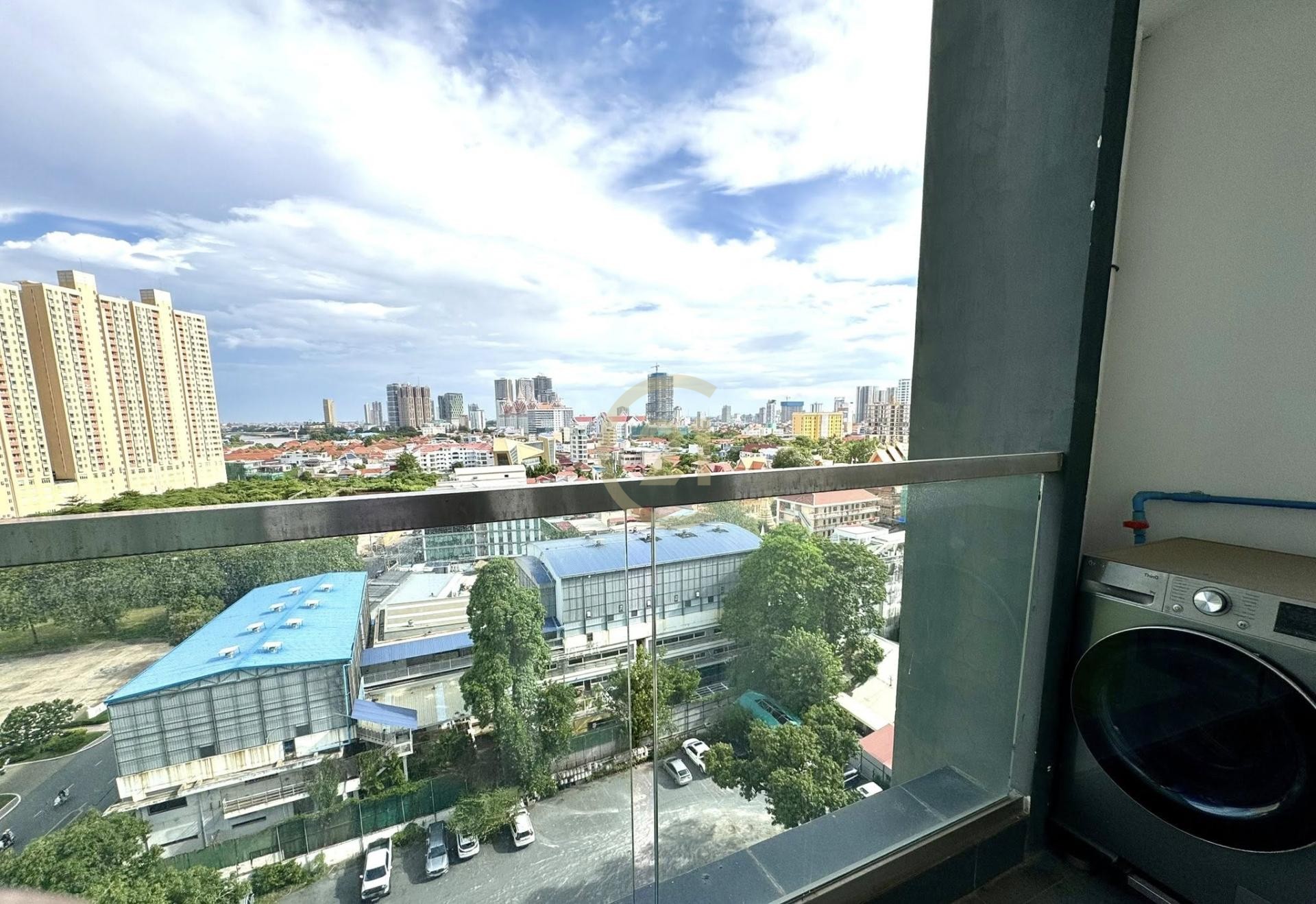 515507046_1363362381404512_7175688962760951807_n Specious 2 Bedroom for Rent At the Penthouse Condo